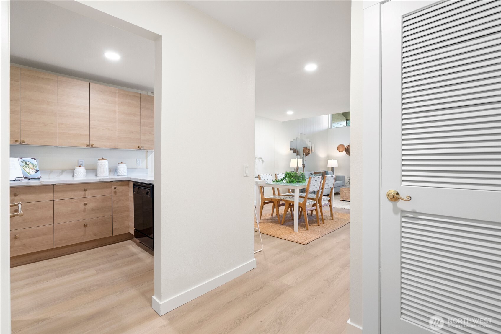 6439 139th Avenue NE #19, Redmond, WA 98052