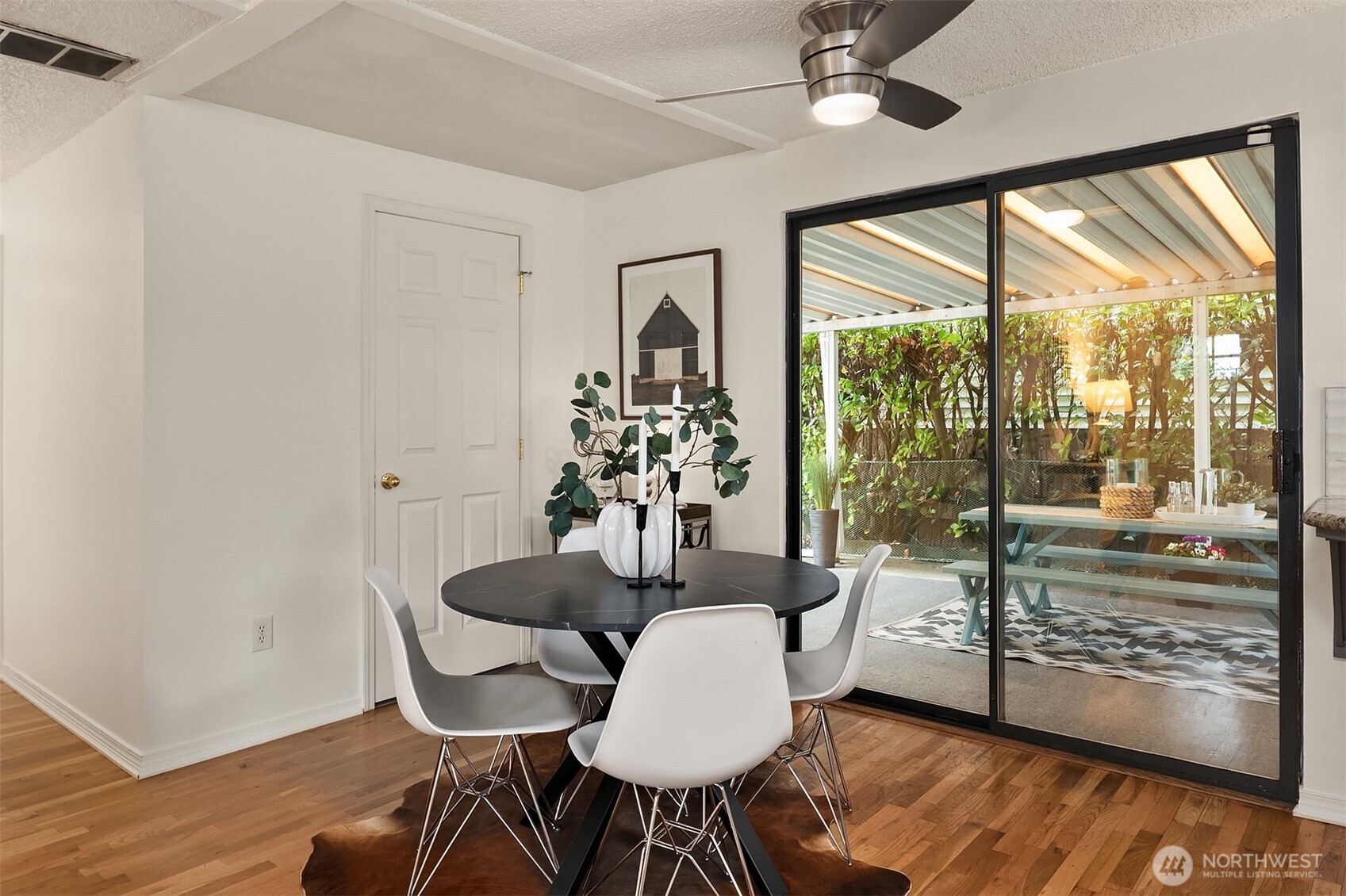 2821 SW Trenton Street , Seattle, WA 98126