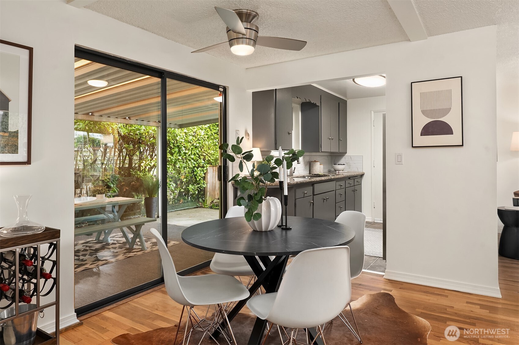 2821 SW Trenton Street , Seattle, WA 98126