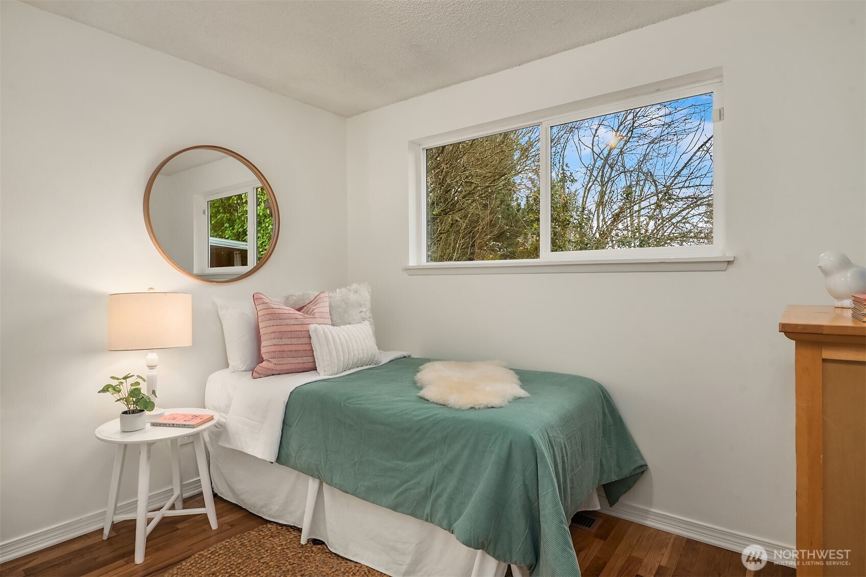 2821 SW Trenton Street , Seattle, WA 98126