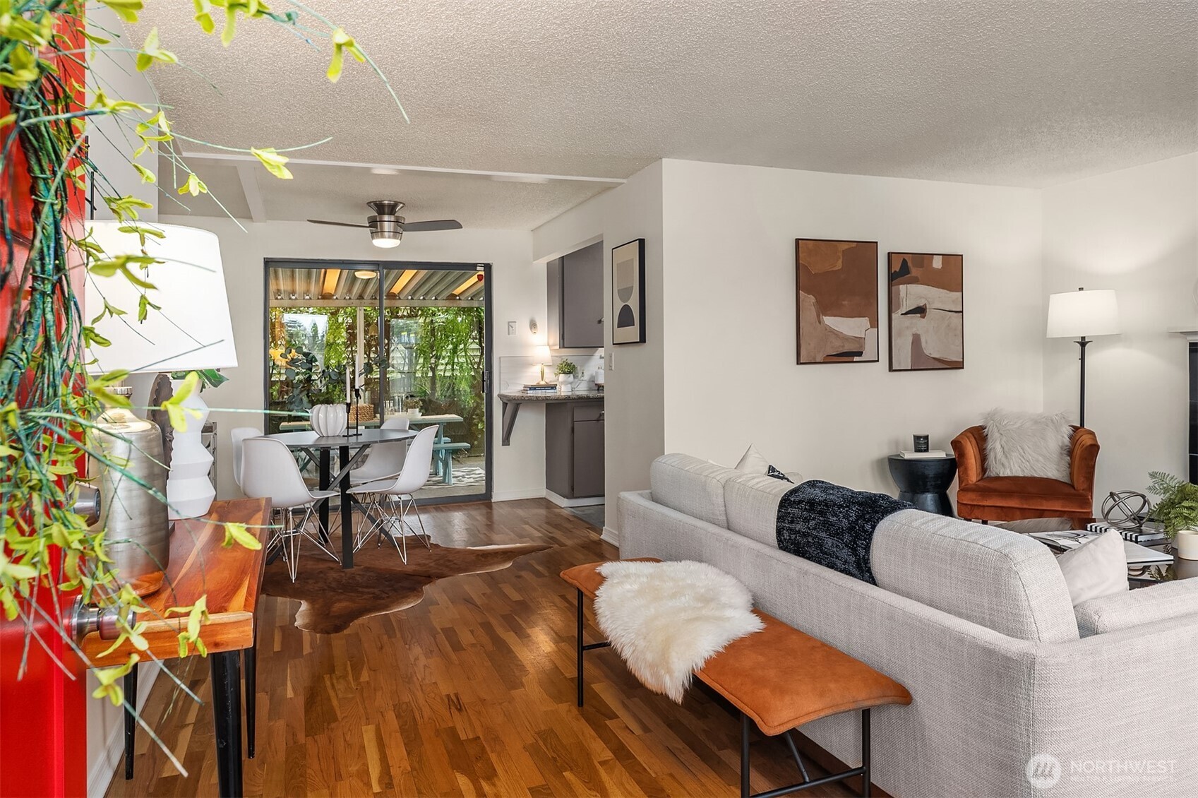 2821 SW Trenton Street , Seattle, WA 98126