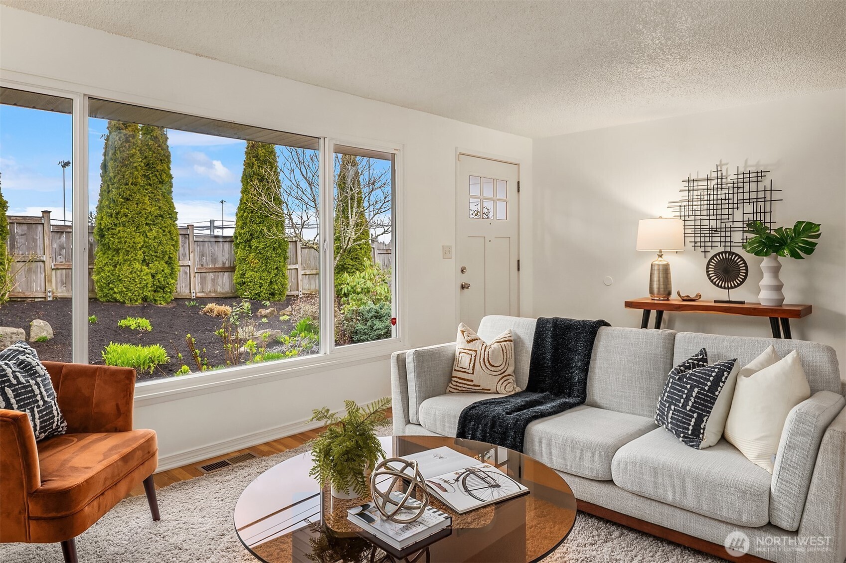 2821 SW Trenton Street , Seattle, WA 98126