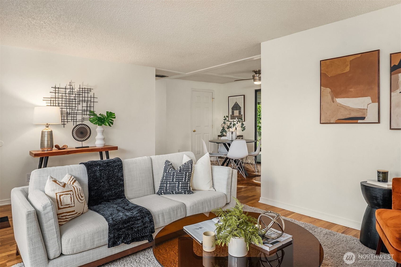 2821 SW Trenton Street , Seattle, WA 98126