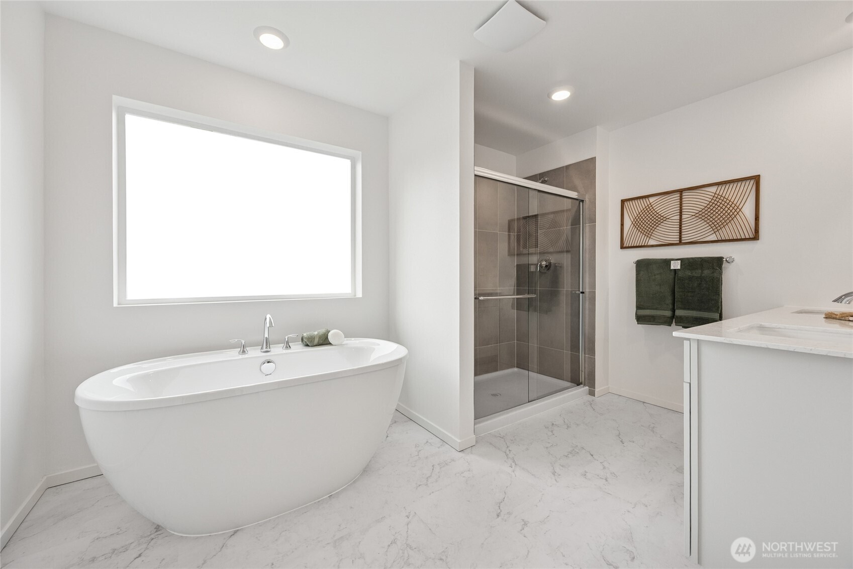 12806 8th Avenue E #2, Tacoma, WA 98445