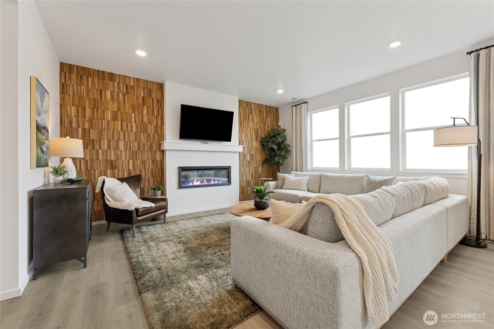 12806 8th Avenue E #2, Tacoma, WA 98445