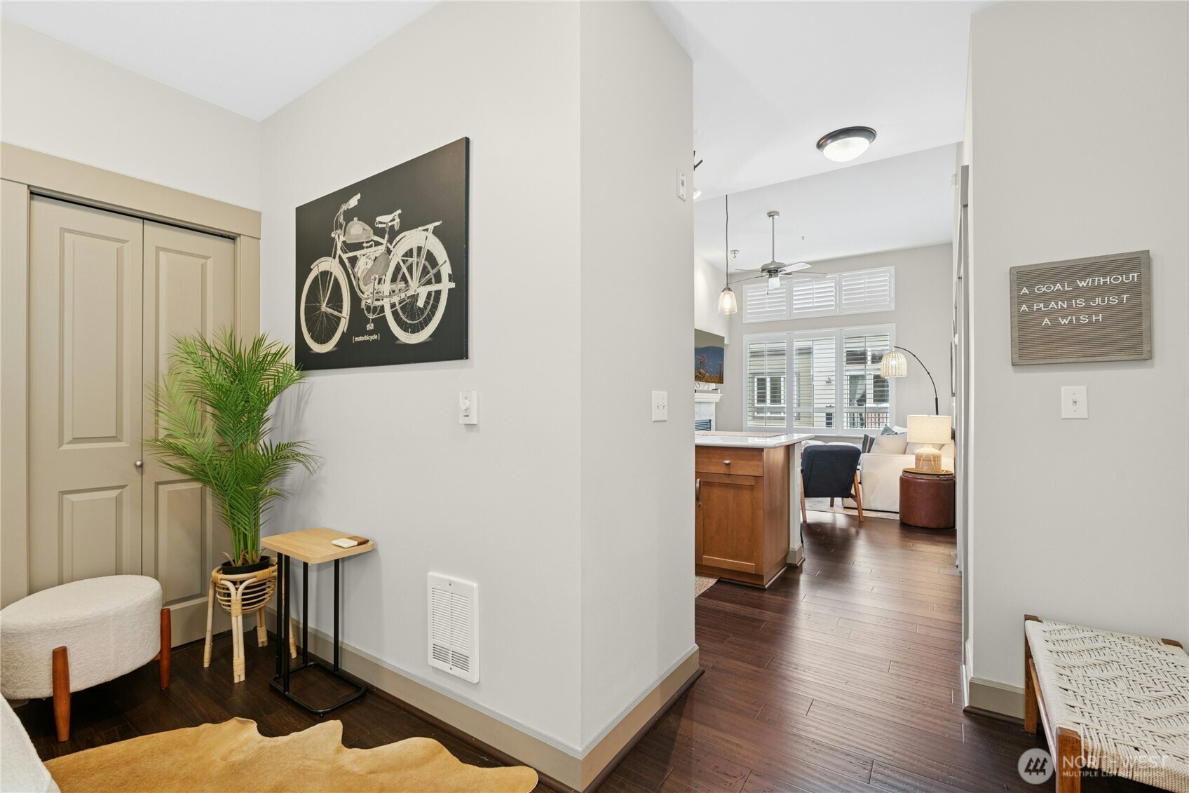 1840 25th Avenue NE #411, Issaquah, WA 98029