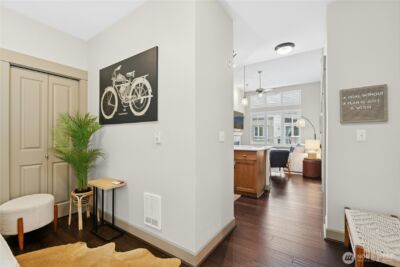 1840 25th Avenue NE #411, Issaquah, WA 98029 - Photo 11