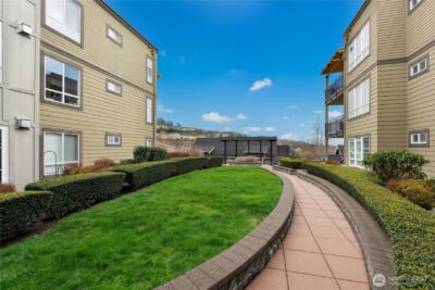 1840 25th Avenue NE #411, Issaquah, WA 98029 - Photo 29