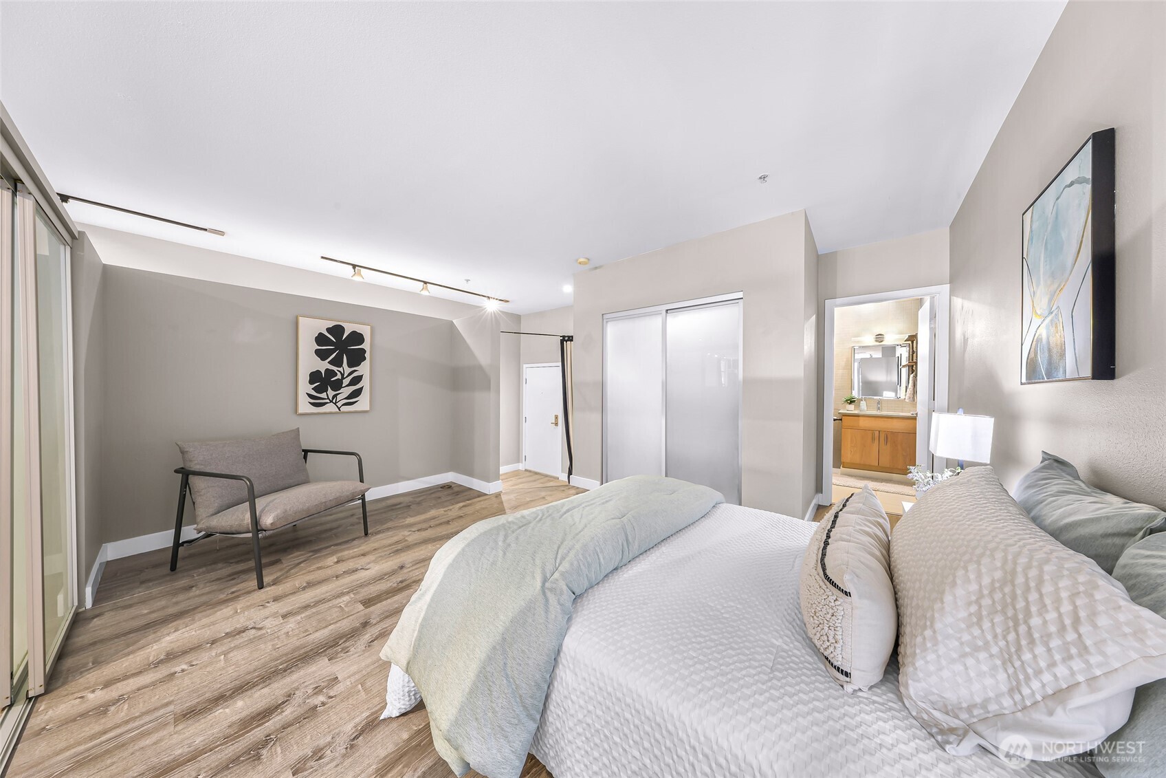 2015 Terry Avenue #417, Seattle, WA 98121