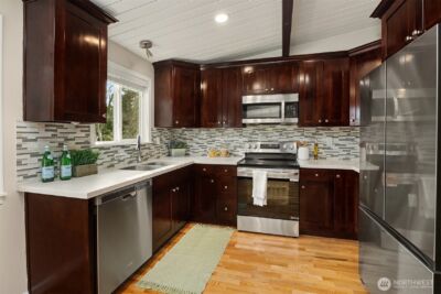 22709 SE 16th Street , Sammamish, WA 98075 - Photo 5