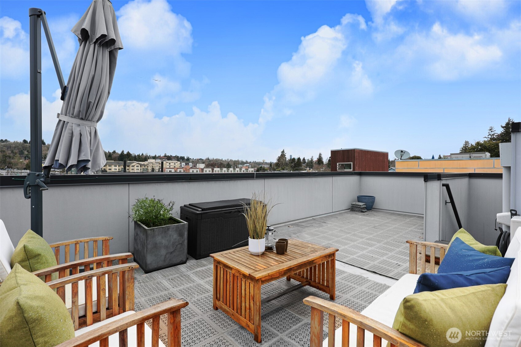 3660 Courtland Place S, Seattle, WA 98144