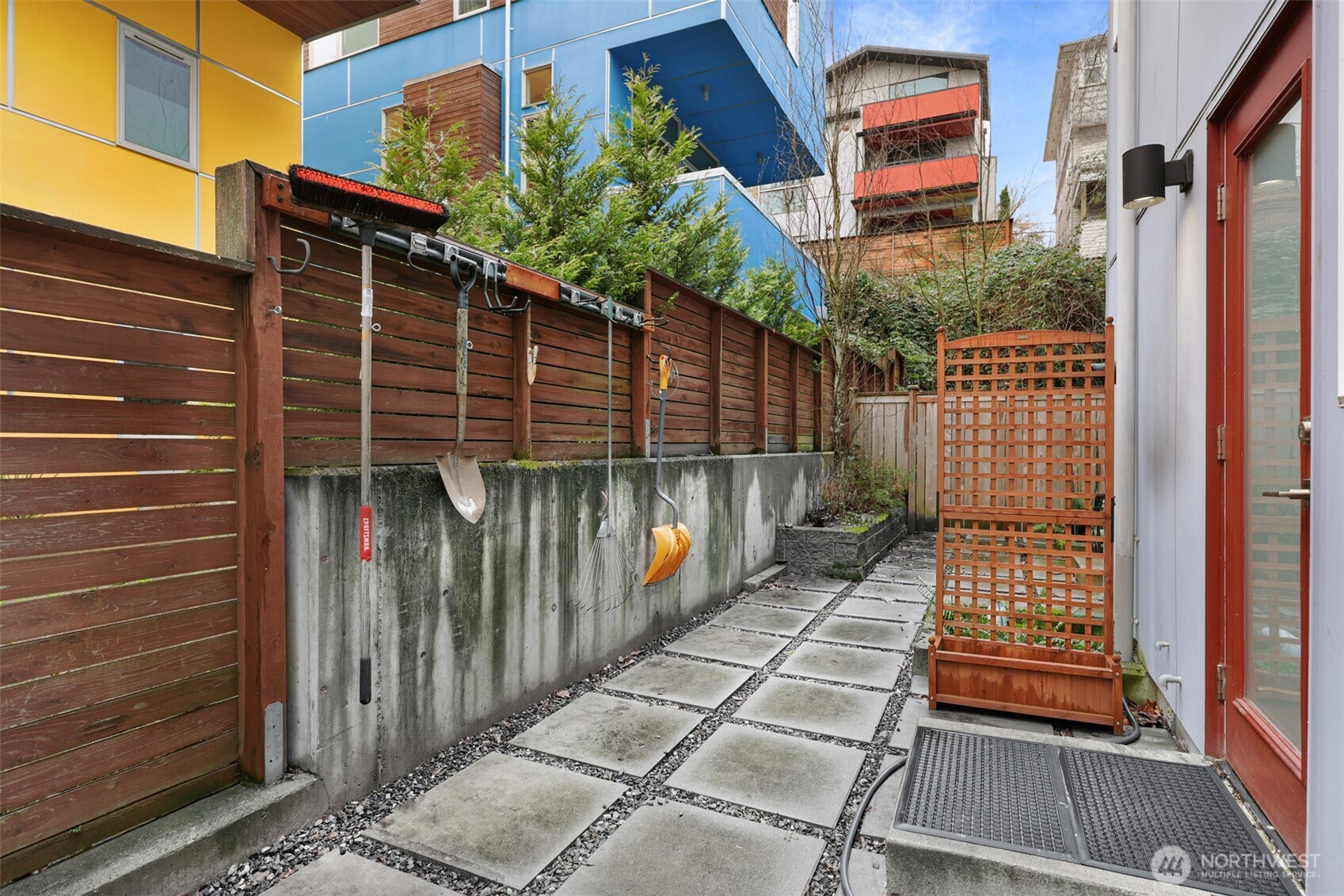 3660 Courtland Place S, Seattle, WA 98144