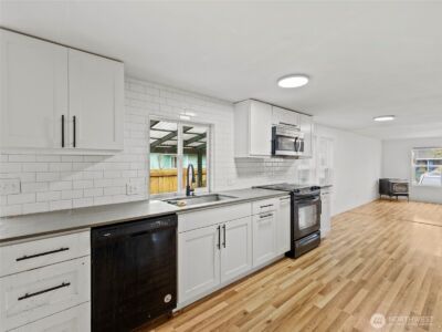 11040 14th Avenue SW, Seattle, WA 98146 - Photo 16