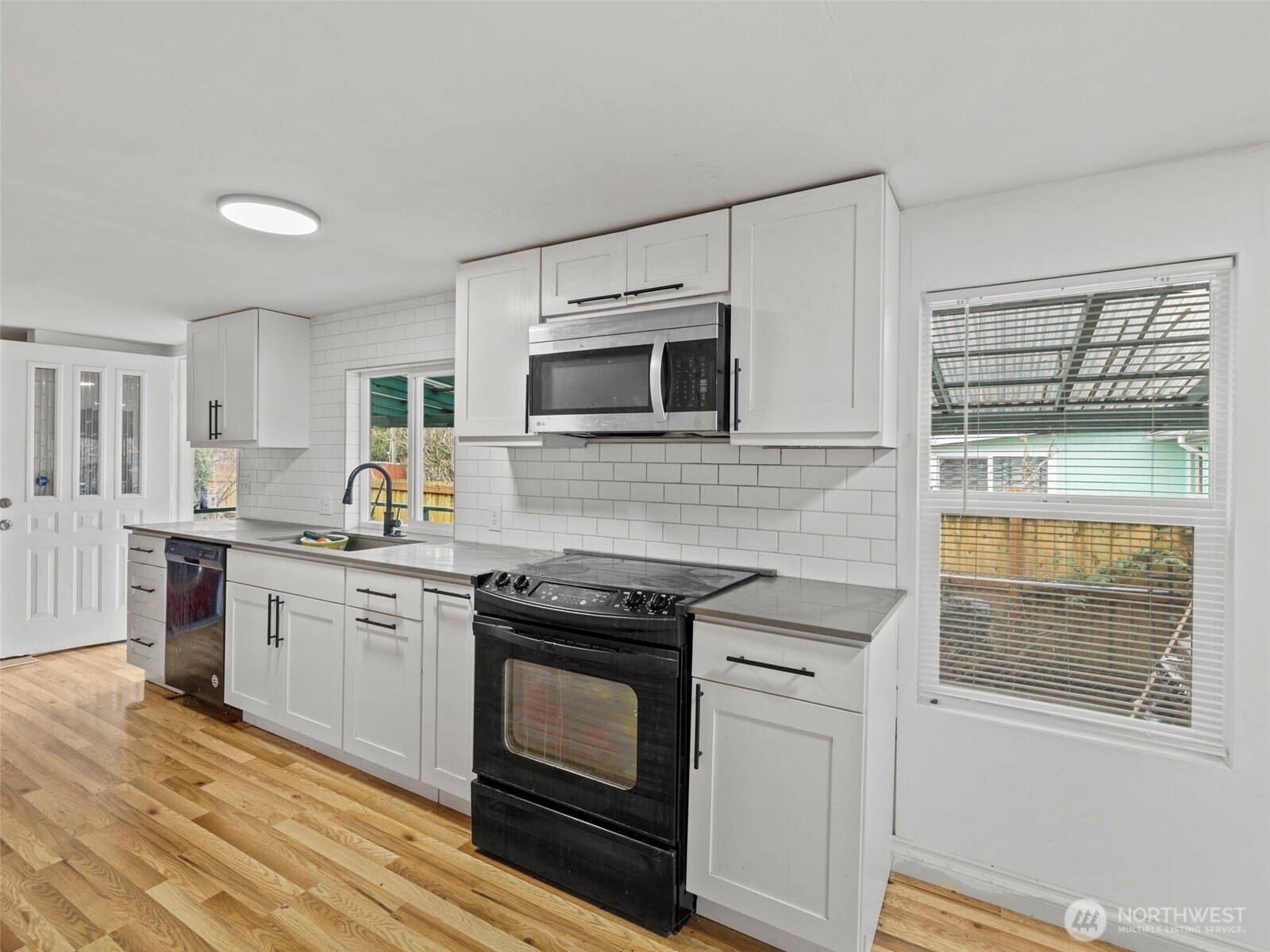 11040 14th Avenue SW, Seattle, WA 98146