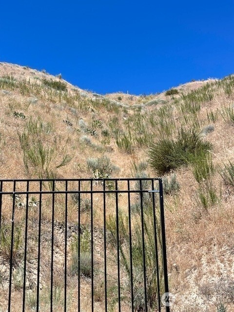 37 Osprey Nest Road , Pateros, WA 98846