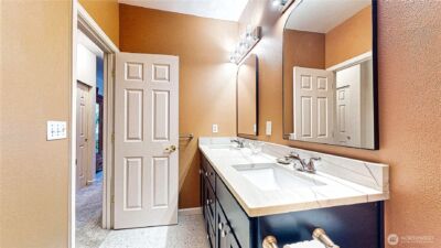 12712 Admiralty Way #E-103, Everett, WA 98204-8020 - Photo 11