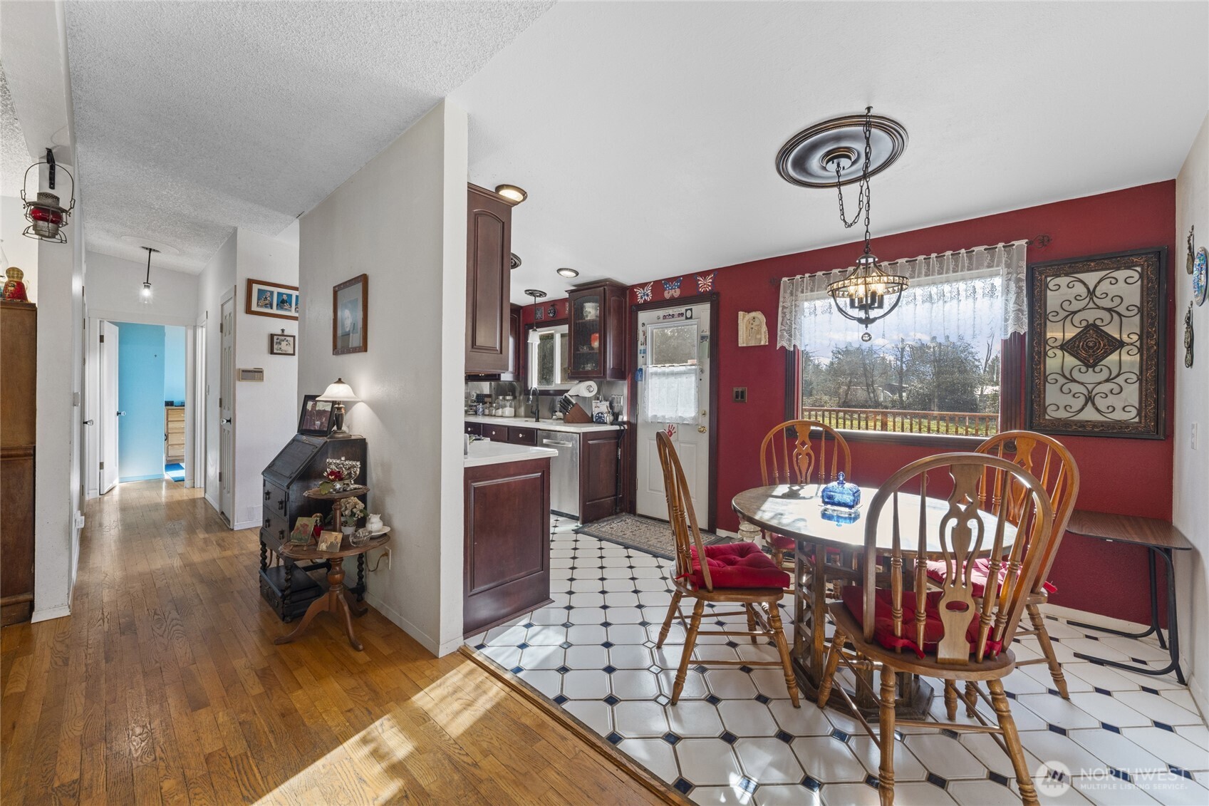 24661 SE 224th Street , Maple Valley, WA 98038