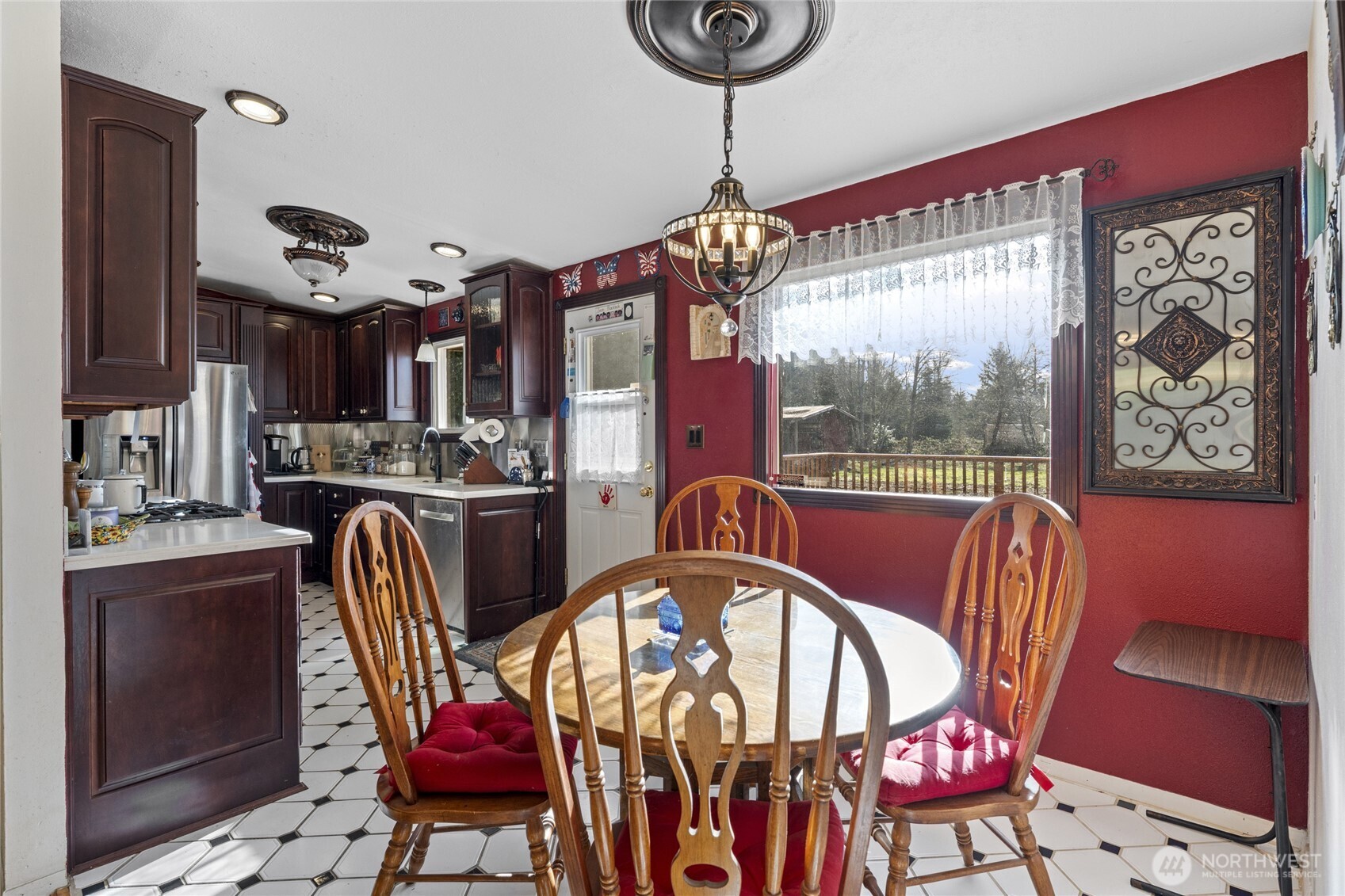 24661 SE 224th Street , Maple Valley, WA 98038