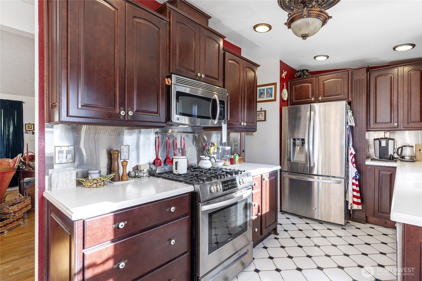 24661 SE 224th Street , Maple Valley, WA 98038