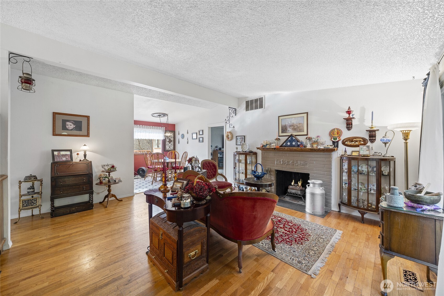 24661 SE 224th Street , Maple Valley, WA 98038