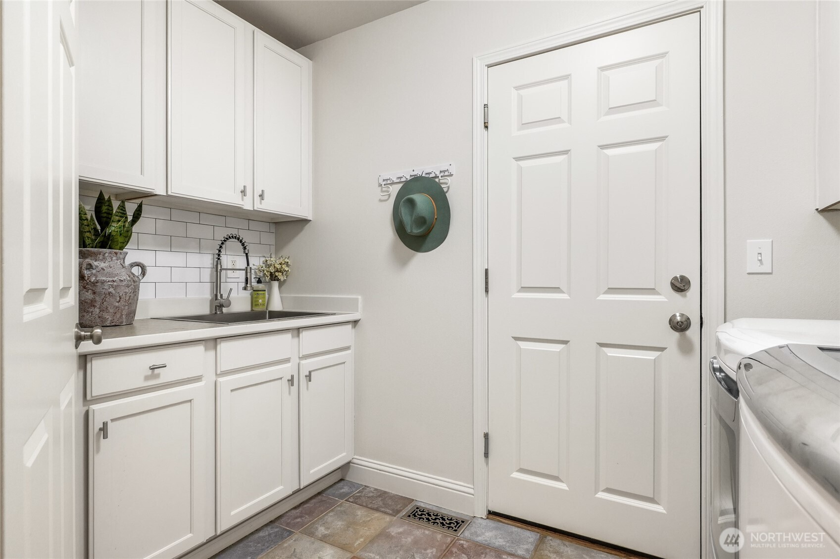 6211 247th Avenue NE, Redmond, WA 98053