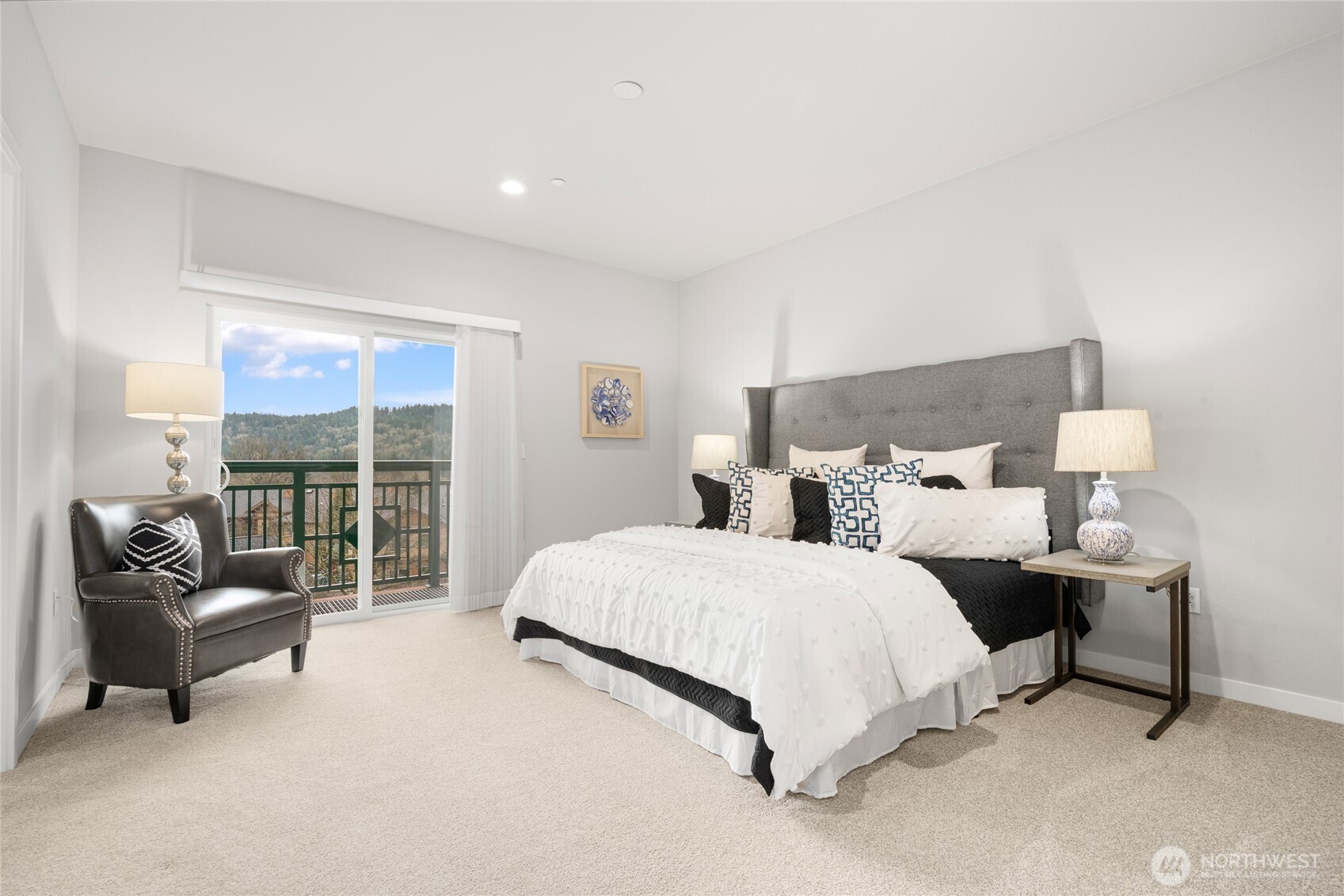 992 Sunrise Place SW #N1, Issaquah, WA 98027