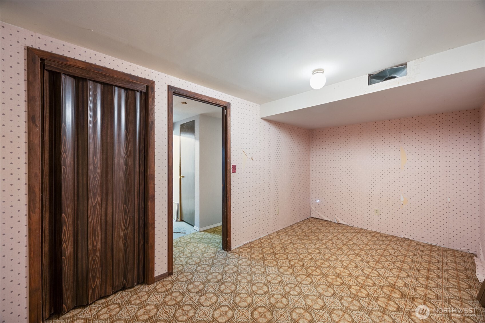 425 N Desdemona Avenue , Othello, WA 99344