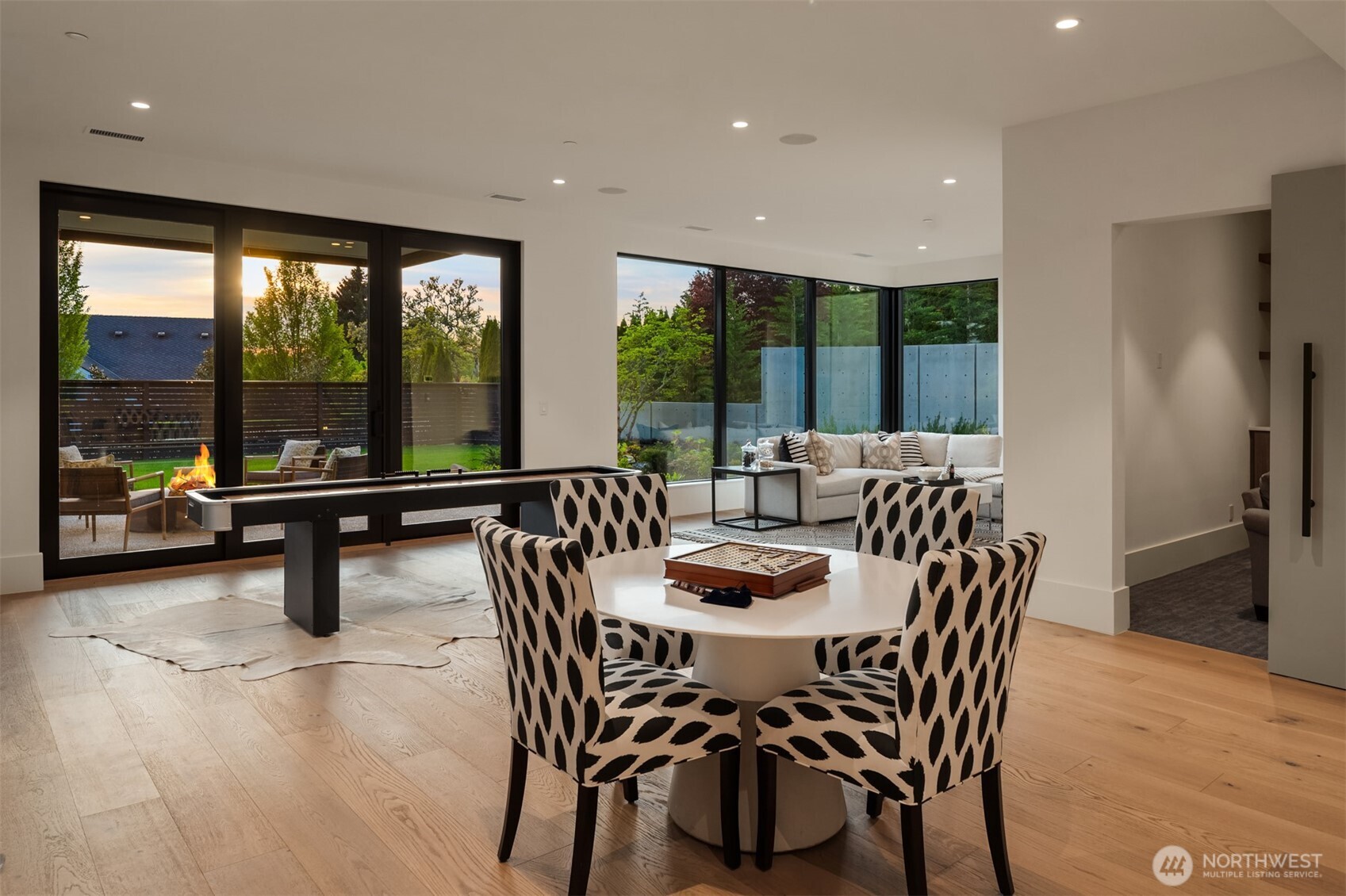 1032 89th Avenue NE, Bellevue, WA 98004