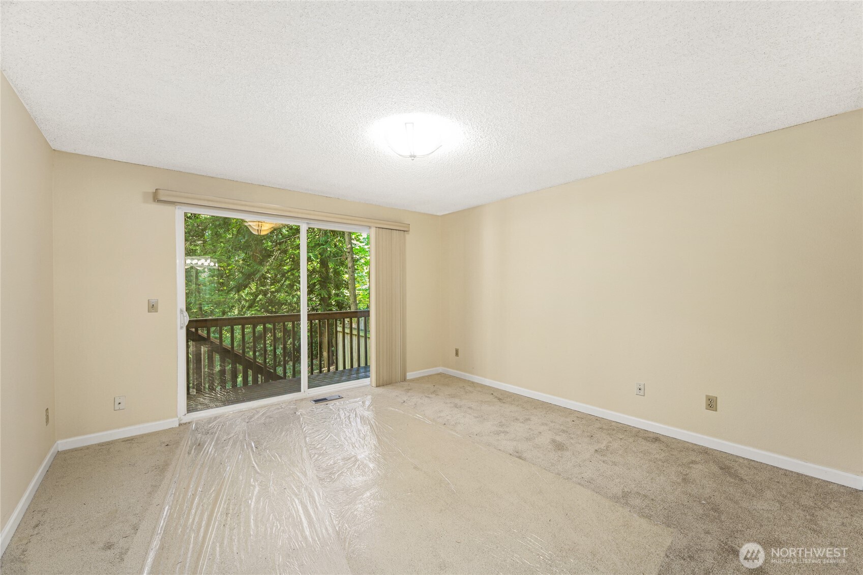 15604 SE 42nd Place , Bellevue, WA 98006