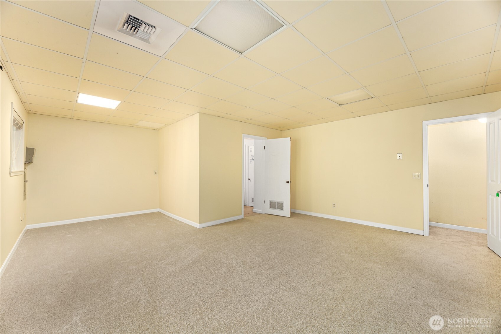 15604 SE 42nd Place , Bellevue, WA 98006