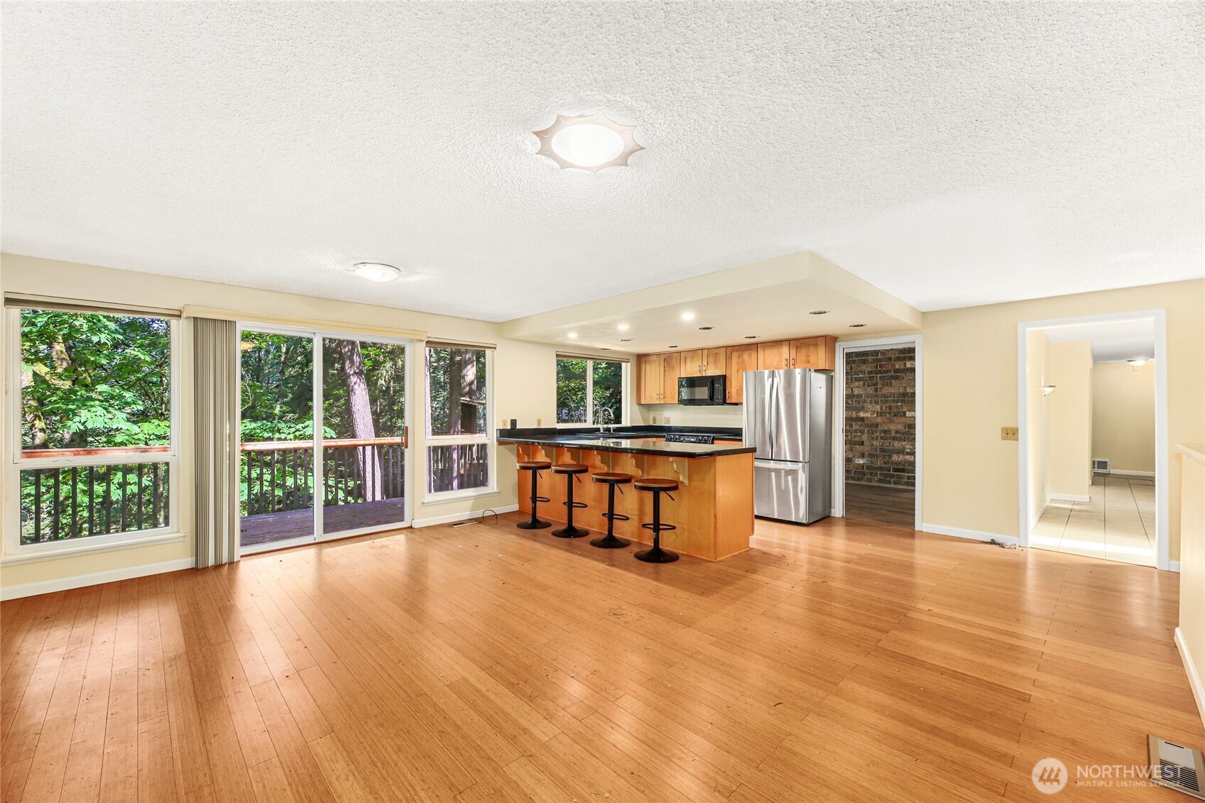 15604 SE 42nd Place , Bellevue, WA 98006