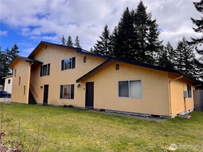 1125 N 13th Street #D-16, Shelton, WA 98584 - Photo 1