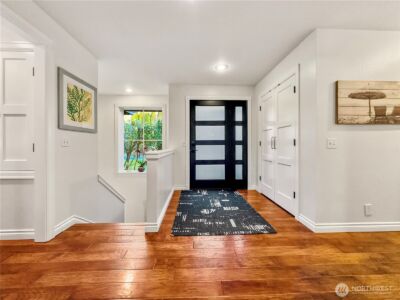 4017 239th Place SE, Sammamish, WA 98029 - Photo 2