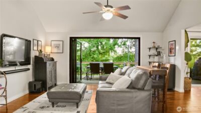 4017 239th Place SE, Sammamish, WA 98029 - Photo 5