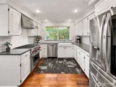 4017 239th Place SE, Sammamish, WA 98029 - Photo 10