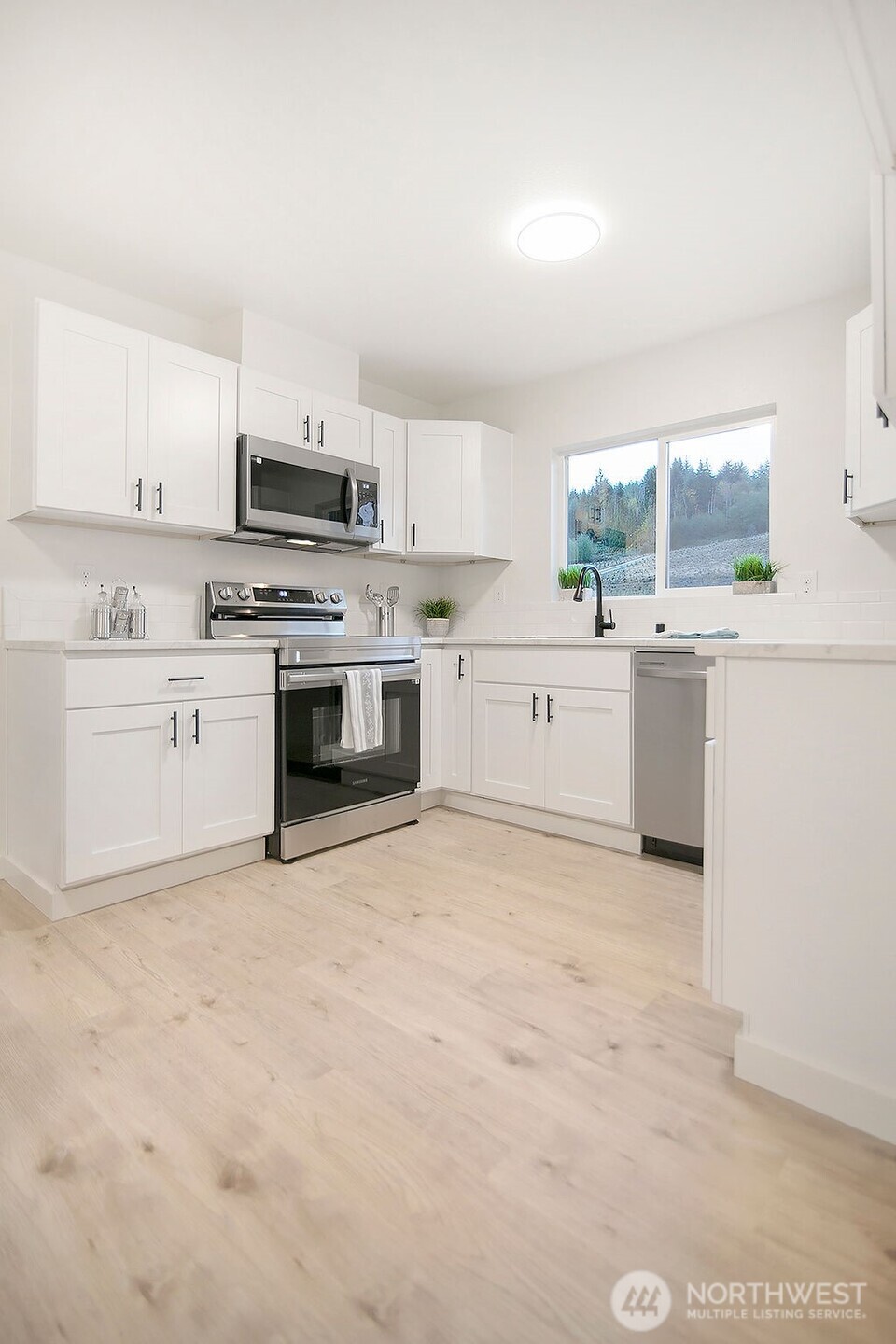 251 Swofford Road , Mossyrock, WA 98564