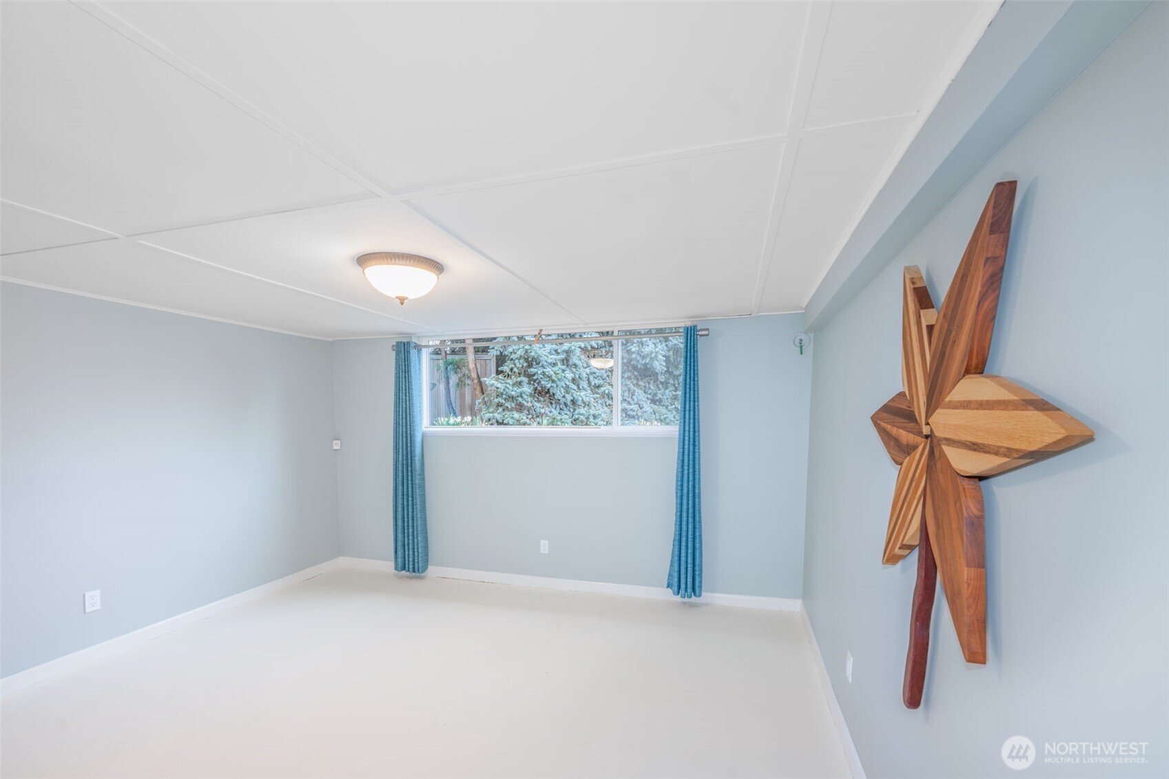 3744 NE 165th Street , Lake Forest Park, WA 98155