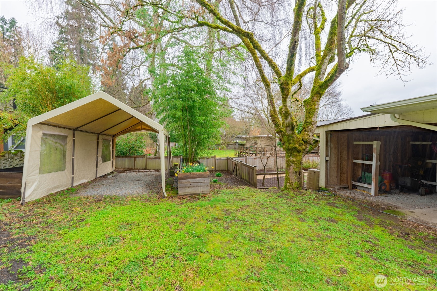 3744 NE 165th Street , Lake Forest Park, WA 98155