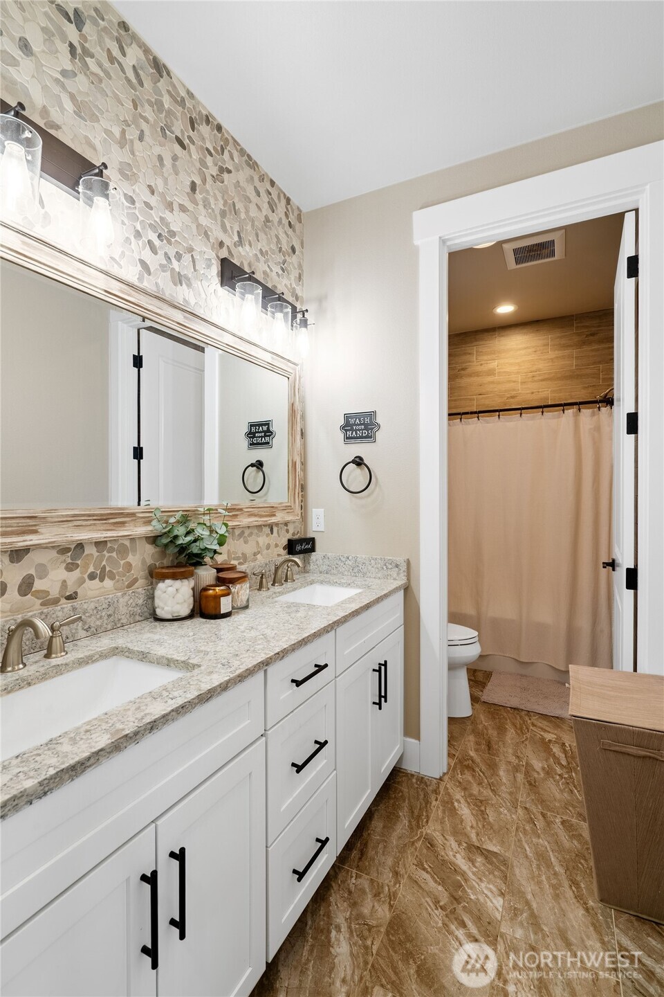 57 Middle Satsop Road , Montesano, WA 98563