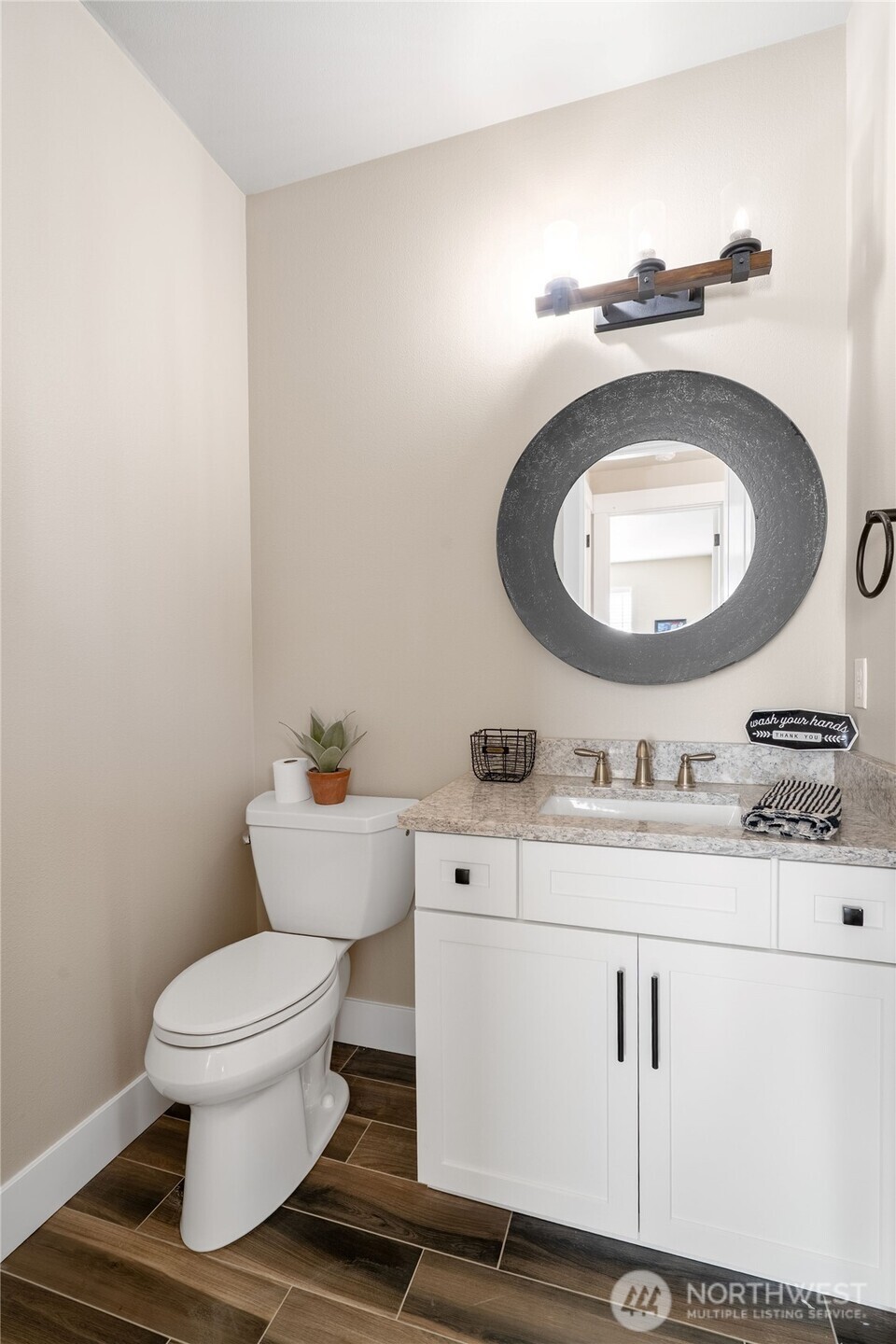 57 Middle Satsop Road , Montesano, WA 98563