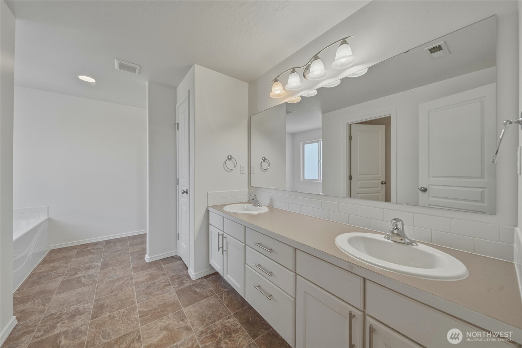 229 Kokanee Drive , Walla Walla, WA 99362