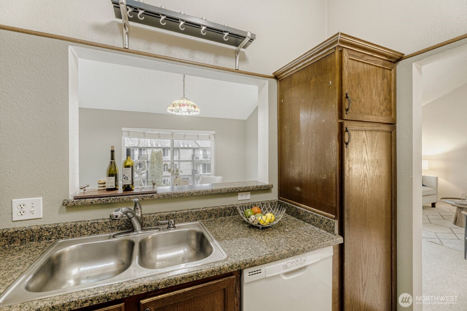 12904 126th Court NE #J302, Kirkland, WA 98034