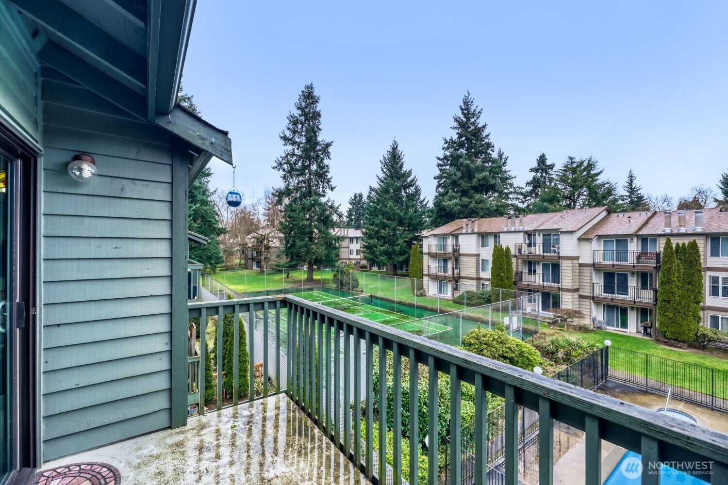 12904 126th Court NE #J302, Kirkland, WA 98034