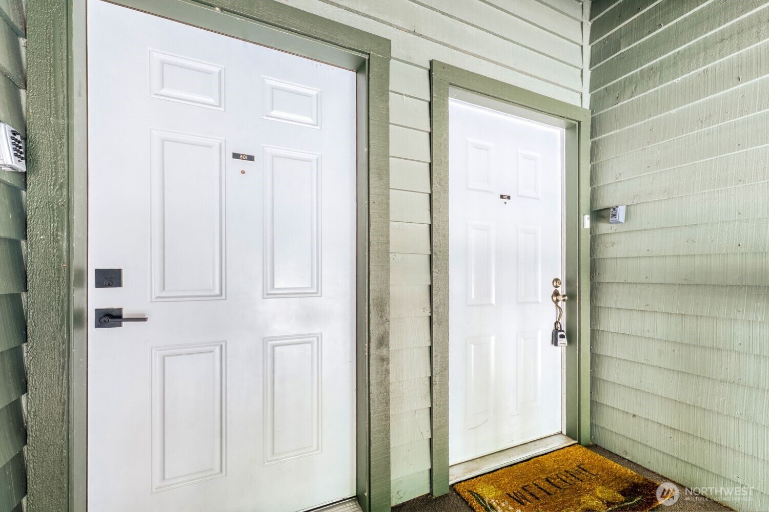 12904 126th Court NE #J302, Kirkland, WA 98034