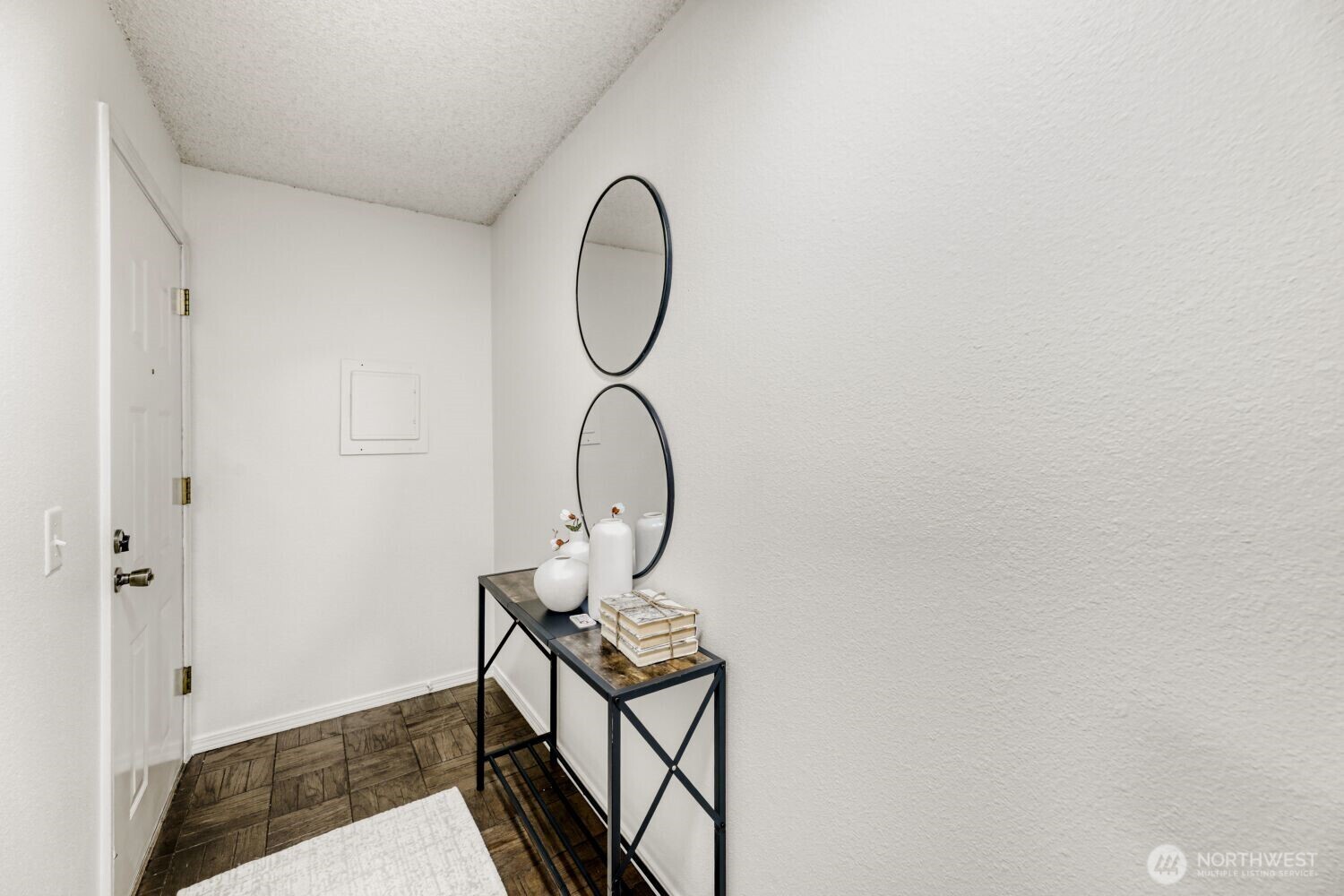 12904 126th Court NE #J302, Kirkland, WA 98034