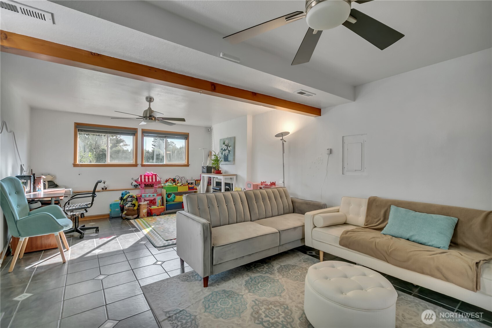 3302 Centennial Way NE, Tacoma, WA 98422-3006