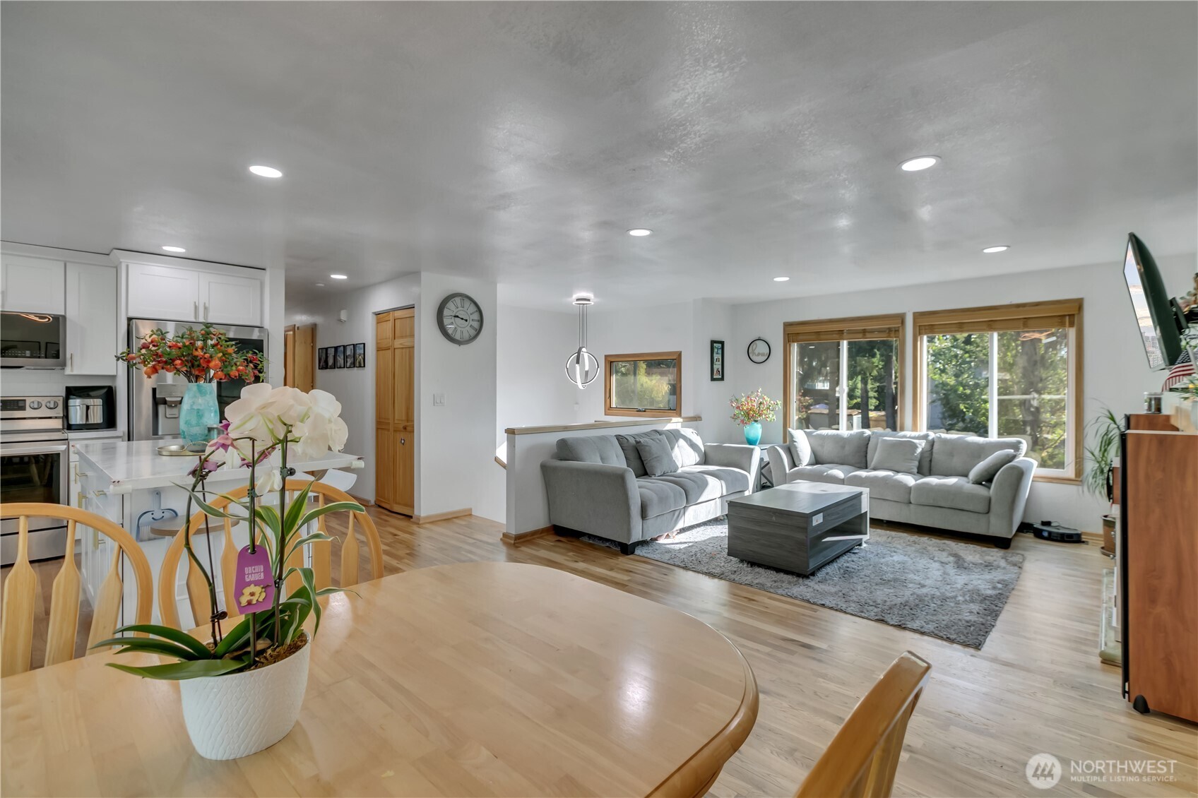 3302 Centennial Way NE, Tacoma, WA 98422-3006