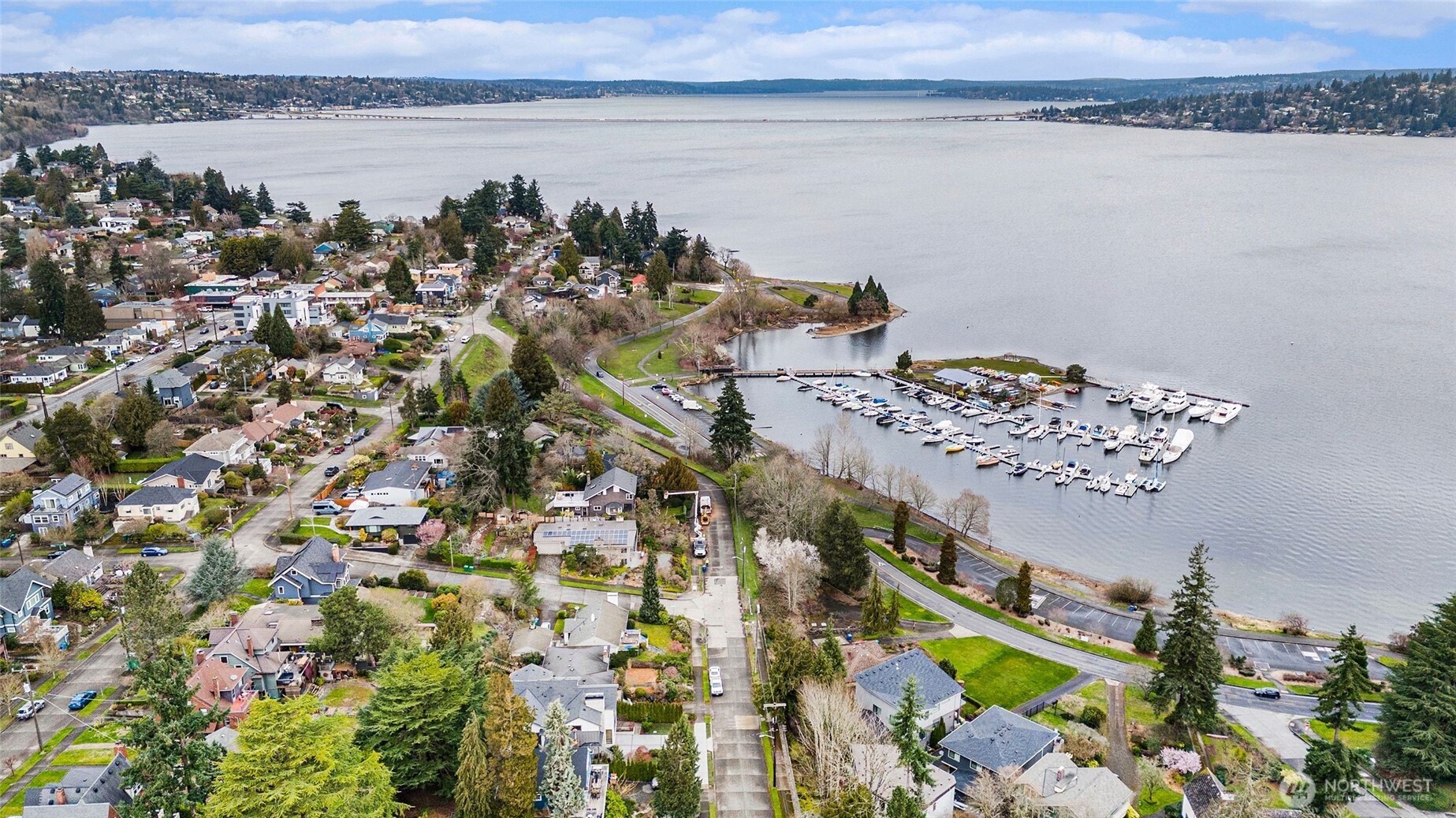 4615 52nd Avenue S, Seattle, WA 98118