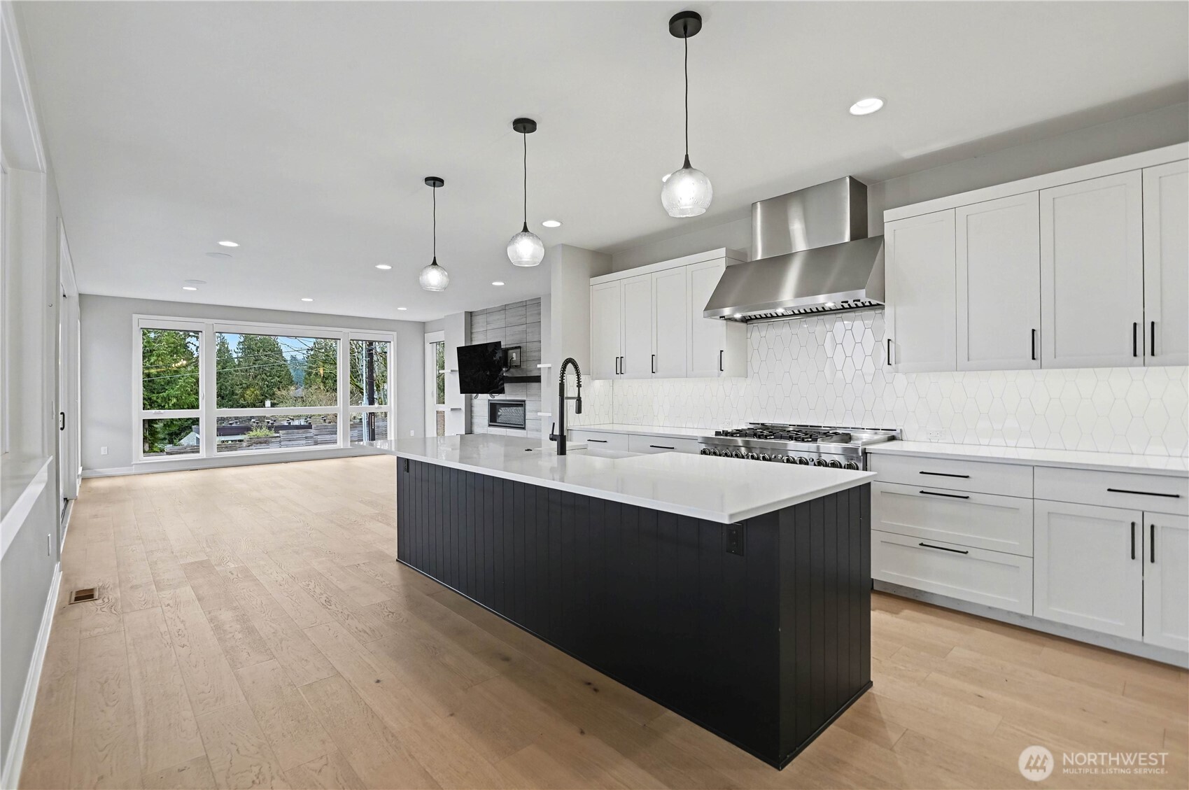 4615 52nd Avenue S, Seattle, WA 98118