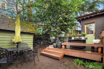 3939 Meridian Avenue N, Seattle, WA 98103 - Photo 32